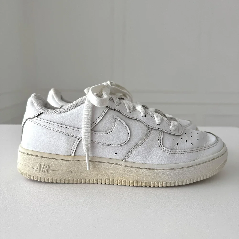 Nike Air Force 1 Low Kids White Leather Sneakers Shoes Size‎ 5.5 Youth